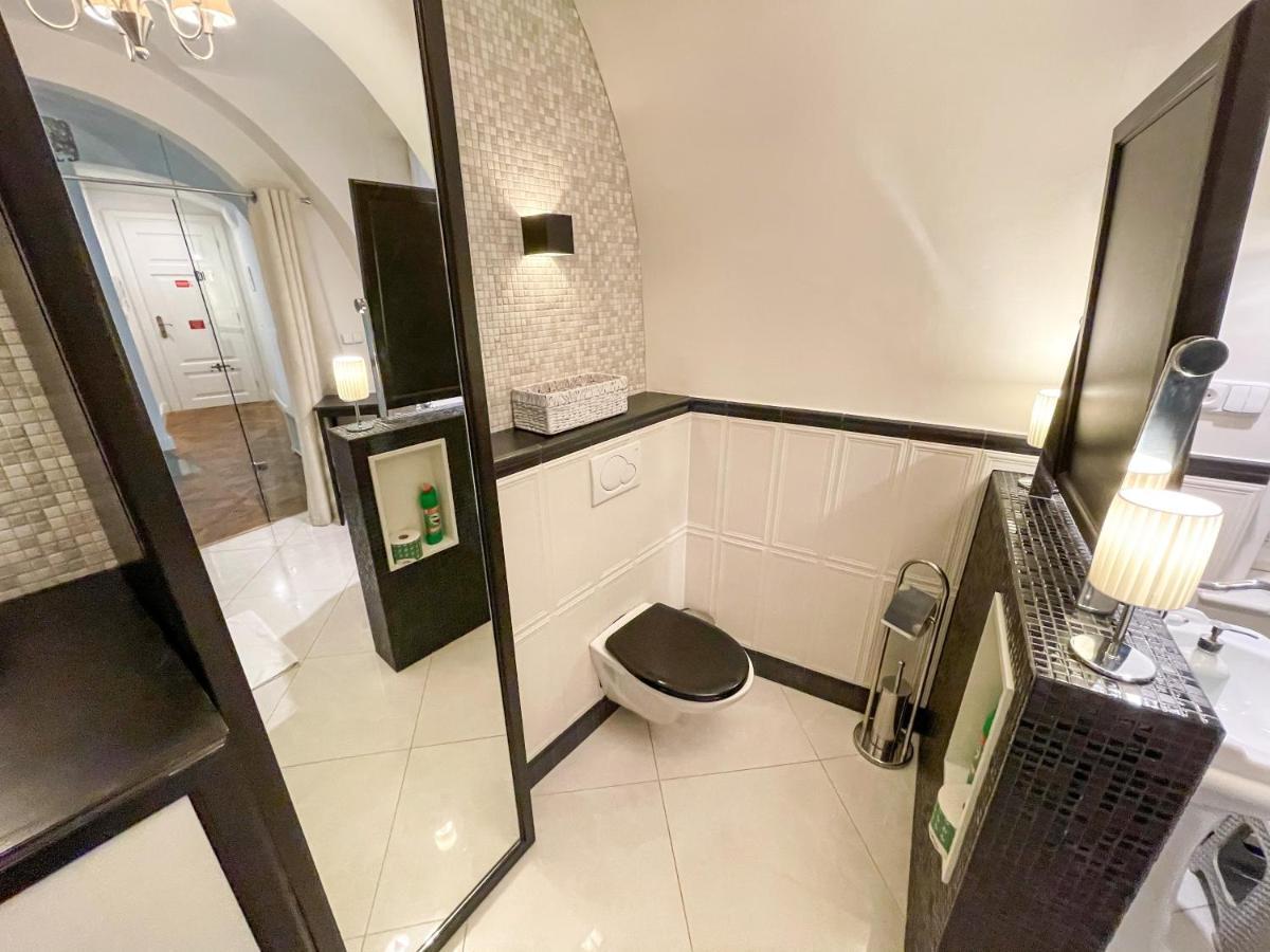 U Obecniho Dvora - Old Town Apartment Прага Екстериор снимка